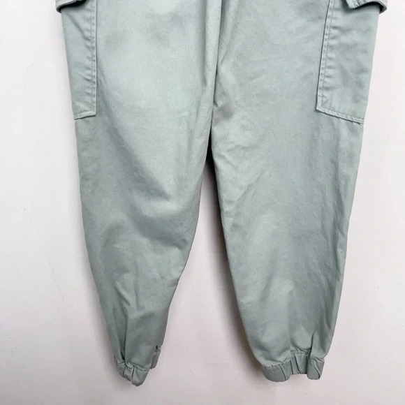 Aritzia Womens 2 Sunday Best Gravity Cargo Gorpcore Pant in Sage Green - Picture 12 of 13